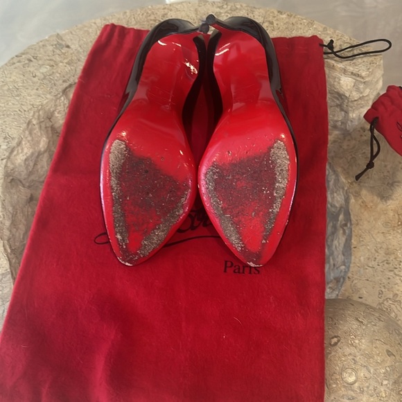 Christian Louboutin Dolly patent leather pumps. - Picture 4 of 4